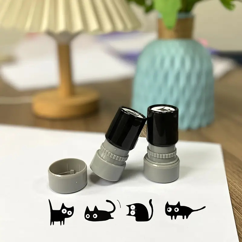 Adorable Tilted Neck Black Cat - Art Craft Cat recension och pris